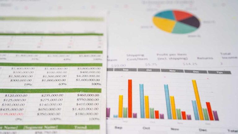 Pivot-Charts-in-Excel-showing-interactive-data-visualization-dashboard-with-slicers-and-filters-for-business-analytics